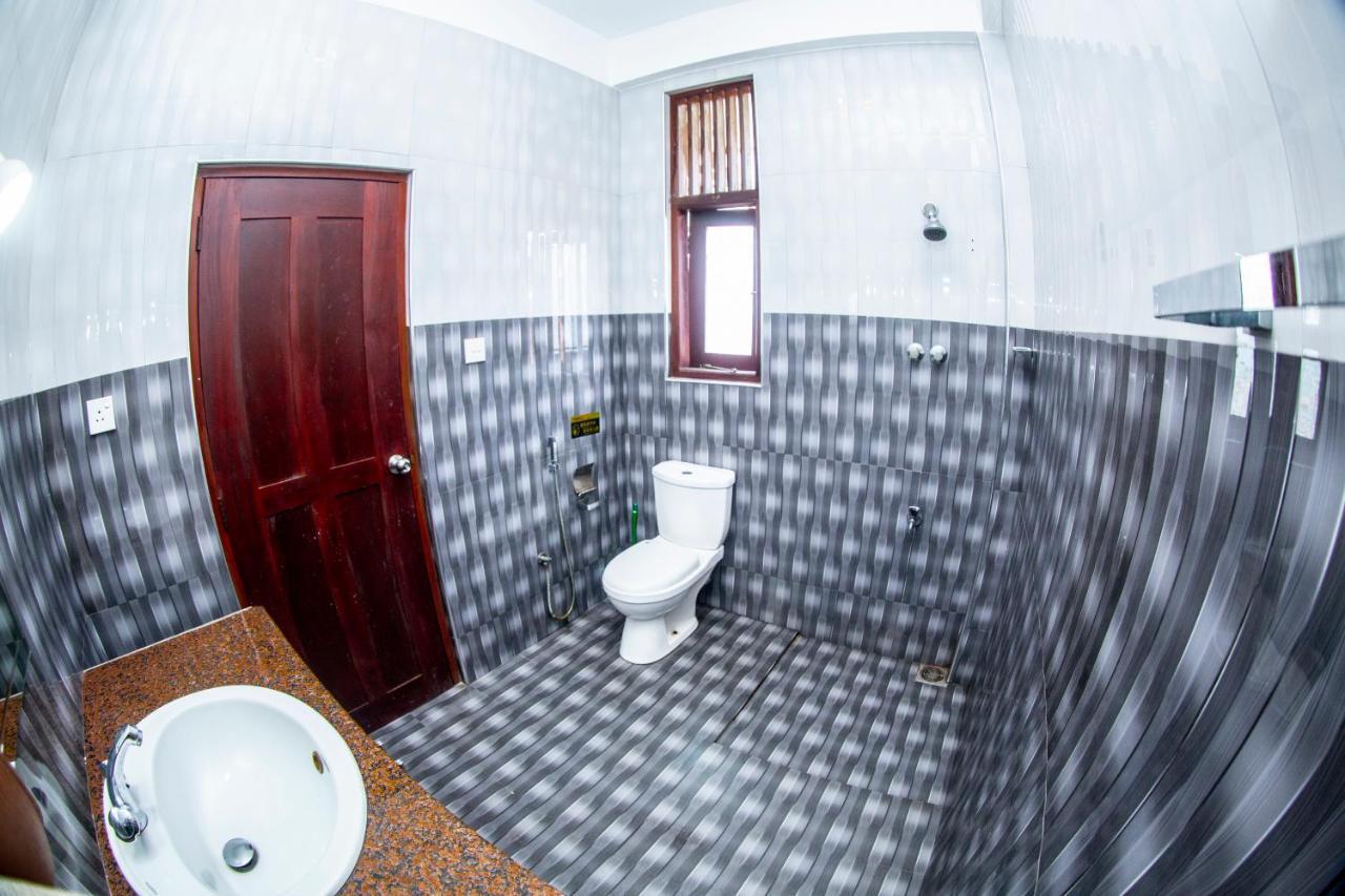 Anthuan Residence Негомбо Екстериор снимка
